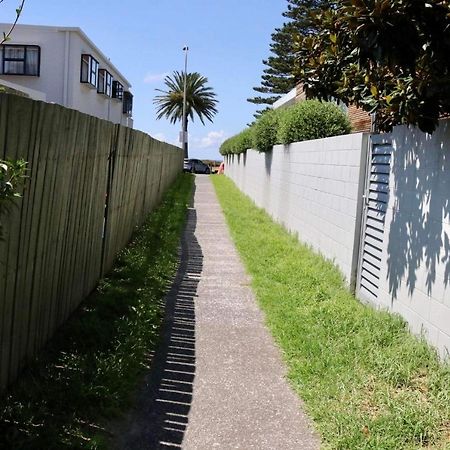 Retreat On Rita ~ Downtown Mount Maunganui With Beach Access ภายนอก รูปภาพ