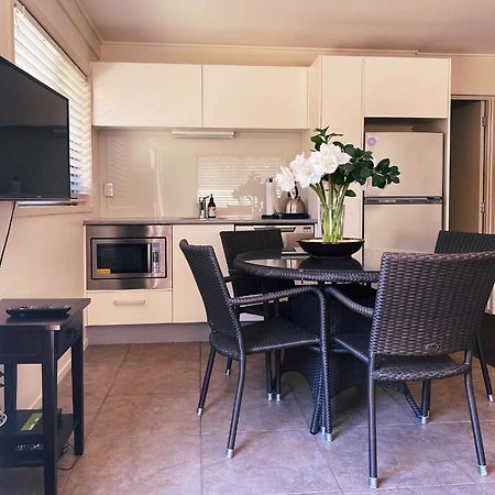 Retreat On Rita ~ Downtown Mount Maunganui With Beach Access ภายนอก รูปภาพ