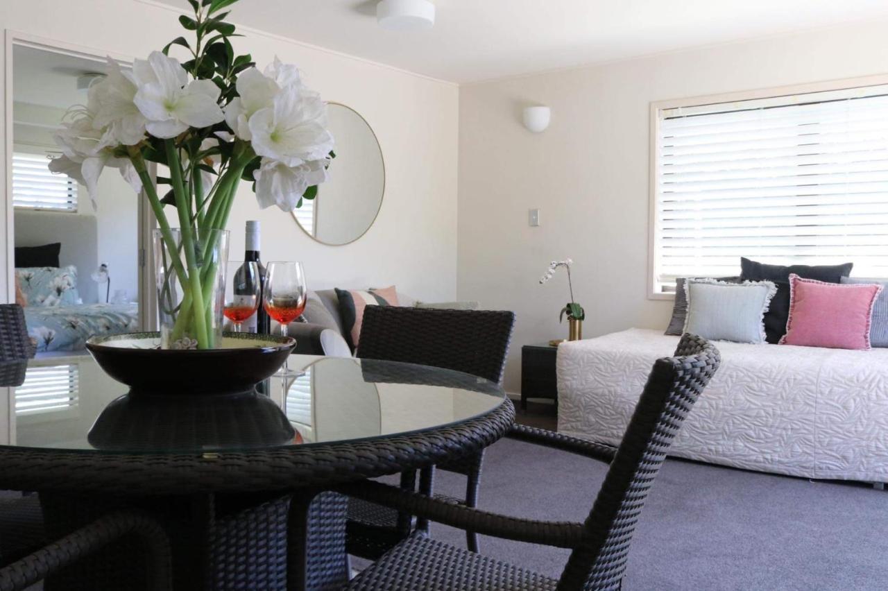 Retreat On Rita ~ Downtown Mount Maunganui With Beach Access ภายนอก รูปภาพ